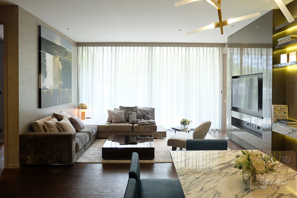 ห้องตัวอย่าง แบบ 2 ห้องนอน ขนาด 108.5 ตารางเมตร ออกแบบโดย Zoulliving ในคอนเซปต์ Metropolitan Luxury