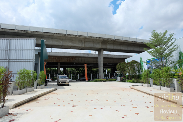 ศุภาลัย ปาร์ค สถานีตลาดพลู (Supalai Park Tala Phlu Station)