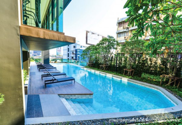 Infinity edge pool คอนโด Lumpini Suite Dindaeng-Ratchaprarop (ภาพที่4)
