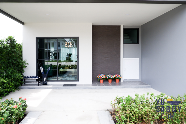 Britania วงแหวน-หทัยราษฎร์