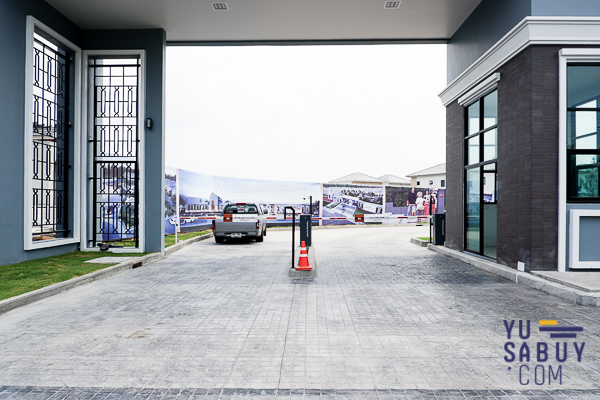 Britania วงแหวน-หทัยราษฎร์